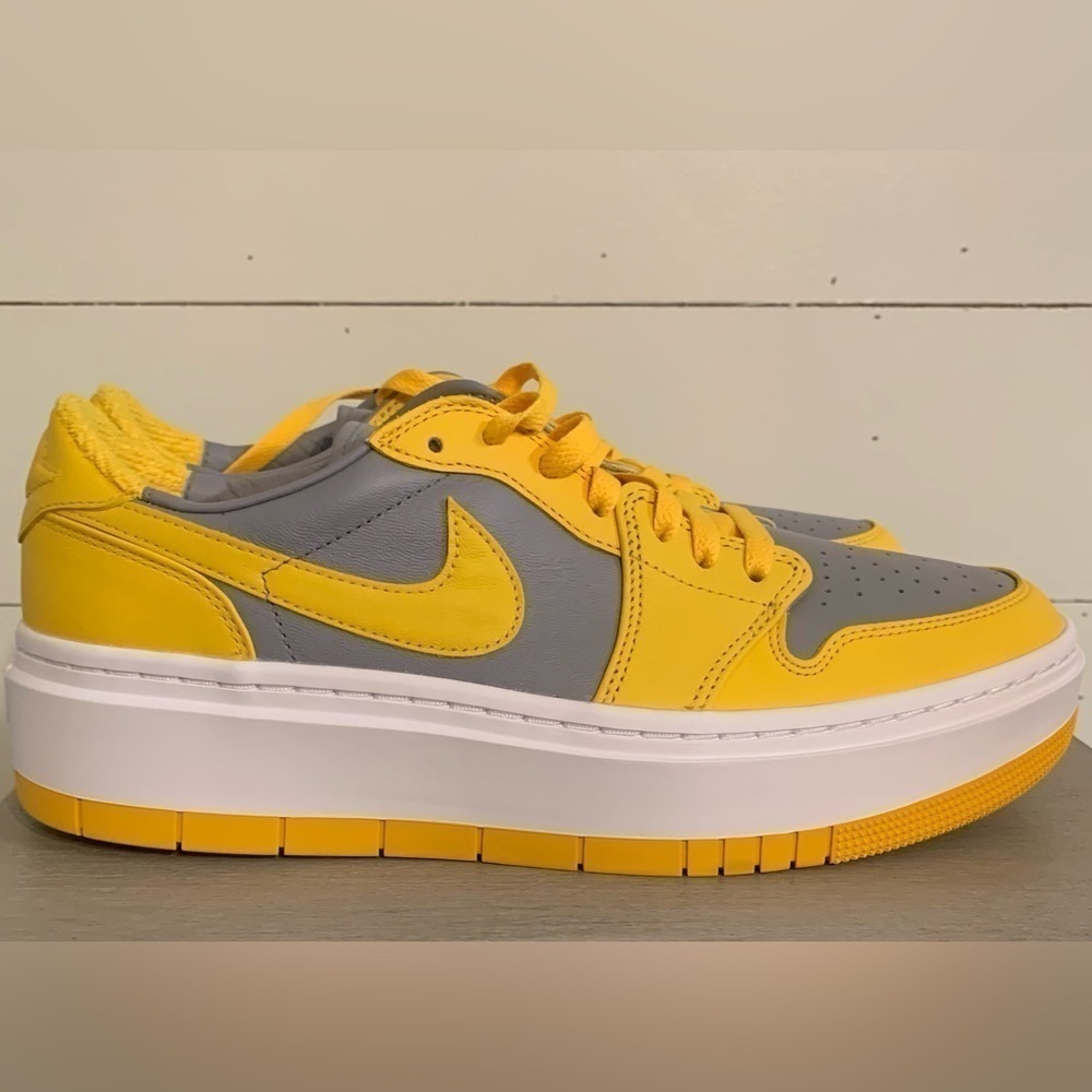 Jordan 1 Elevate Low DH7004-017 Women's Size 11.5 /Men's 10 Varsity Maize - New